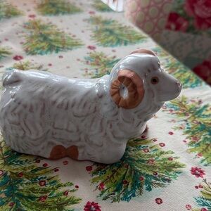 Glass sheep with brown ears vintage